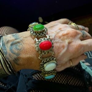 Vtg Selro Silvertone Book Chain Bracelet Muliticolor